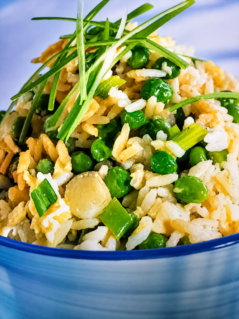 egg fried rice with peas